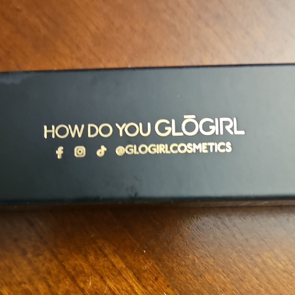 GloGirl Whipped Radiance Blur Primer - Picture 3 of 7